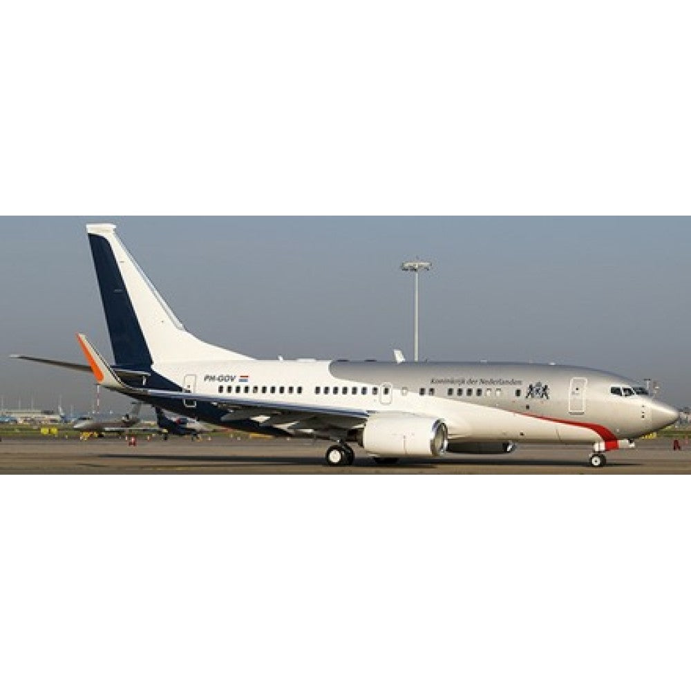 Available to Order – Netherlands Government Boeing 737-700(bbj) Flap Down Reg: PH-GOV with Stand 1:200 Model (jclh2307a) 1:200 JC Wings Model (JCLH2307A)