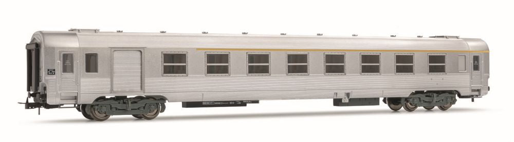 Available To Order – Set of 1 A7Dtj + 1 B10j period IVa coaches 1:87 Jouef Model (JOU HJ4099)