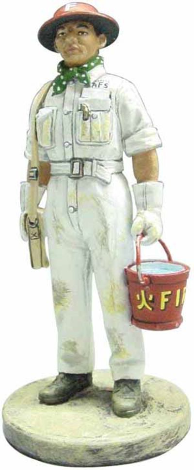 Auxiliary fireman - Singapore - 1941 1:32 – diecast model