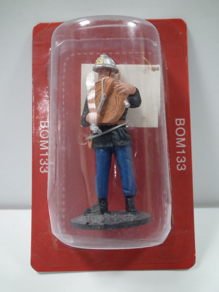 fireman - firedress - Paris 1982 1:32 – diecast model