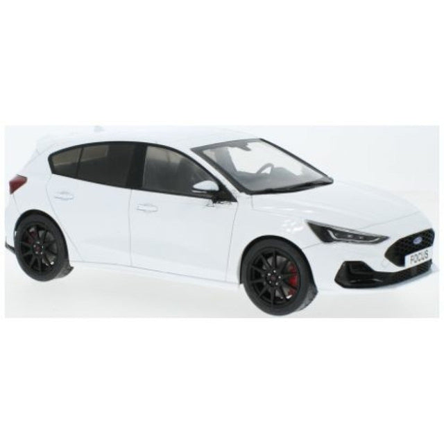 Available to Order – Ford Focus St Track Pack White 2022 1:18 MCG Model Car (MCG18453)