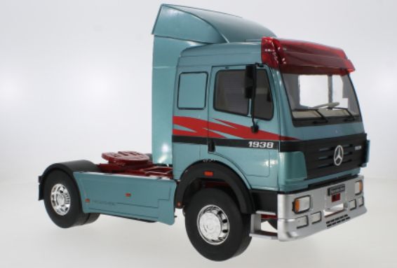 Available to Order – Mercedes SK II Green 1994 1:18 (MCG 18242)