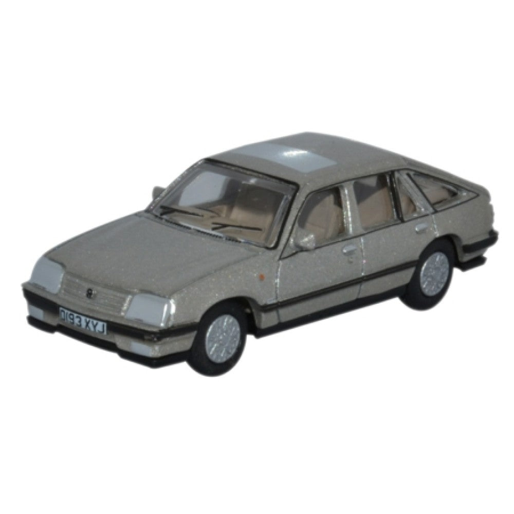 Available to Order – Vauxhall Cavalier Champagne Platinum 1:76 Oxford Diecast Model (OX76CAV001)