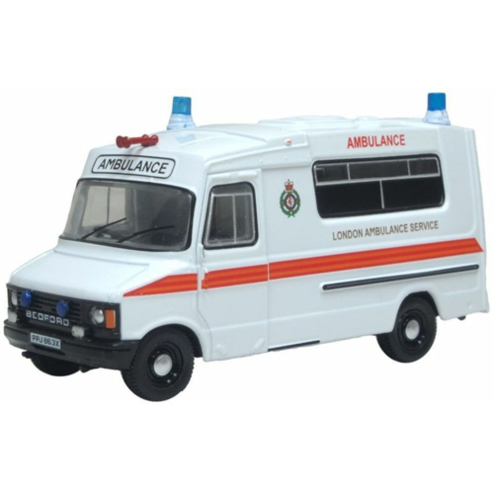 Available To Order – Ox76han002 - 1:76 Bedford Cf Hanlon Ambulance London Ambulance Service (ofah) OXFORD Model (OX76HAN002)