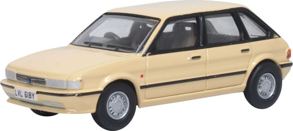 Austin Maestro Rattan Beige 1:76 Oxford Diecast Model