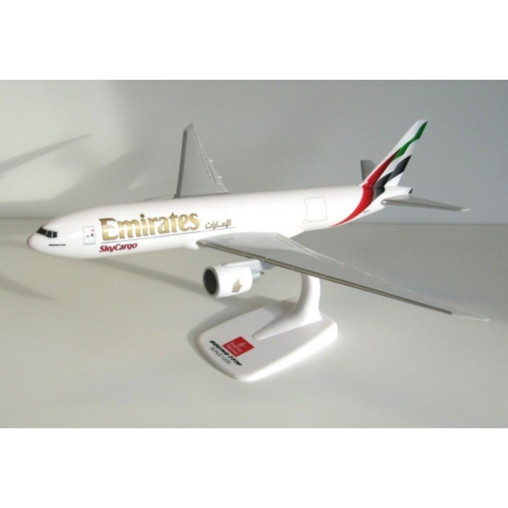Available to Order – Emirates New Livery Skycargo B777-200fr 1:200 Ppc Holland Model (PPC460472)
