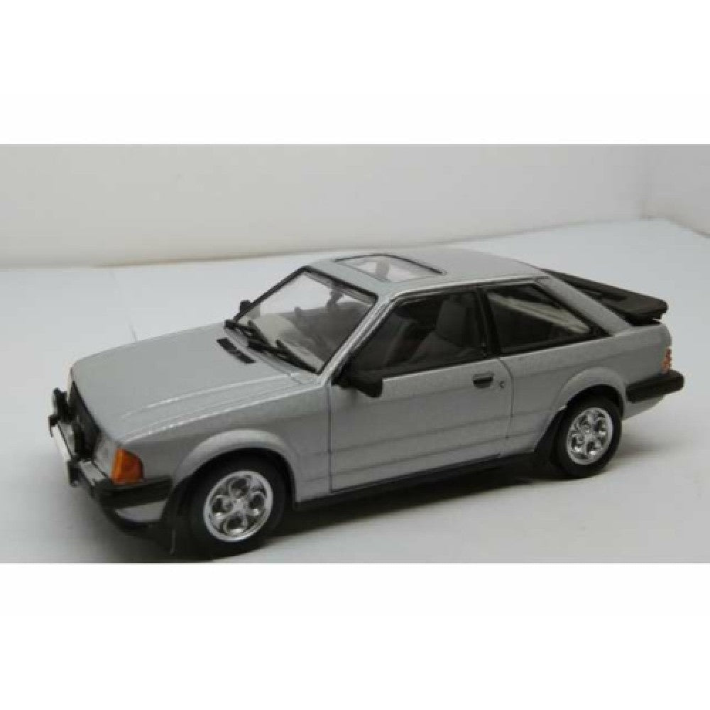 THIS ITEM IS AVAILABLE TO ORDER FROM OUR SUPPLIER - 1:43 TRIPLE 9 T9-43092 1983 FORD ESCORT MKIII XR3I RIGHT HAND DRIVE, STRATO SILVER