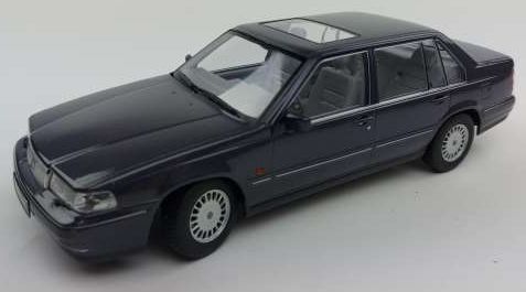 Available to Order – Volvo 960 1996 Aubergine Metallic 1:18 (TRN 1800303)