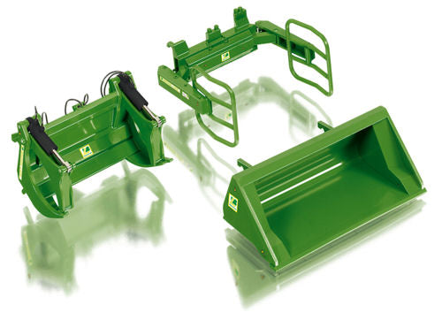Available to Order – John Deere Front Loader Green Attachments 1:32 (WIK 077381)