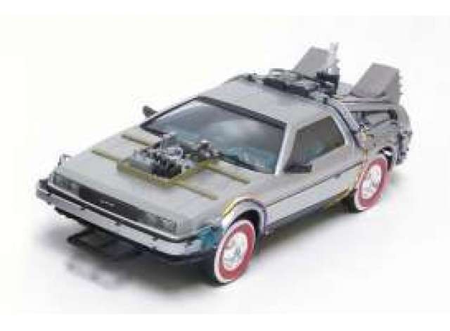 #10 Delorean LK Coupe & Railroad *Back to the Future III*, plastic modelkit 1:24 Aoshima Model
