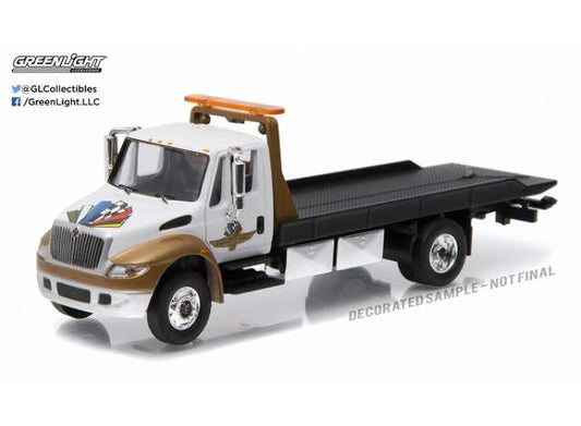 Pre-Order – 2016 International Durastar 4400 Indianapolis Motor Speedway Wheel, Wings & Flag Flatbed Truck 1:64 GreenLight Model (gl29868) – ETA. September 2026