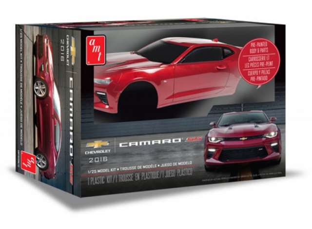 2016 Chevrolet Camaro SS (Pre-painted), plastic modelkit 1:25 AMT Model