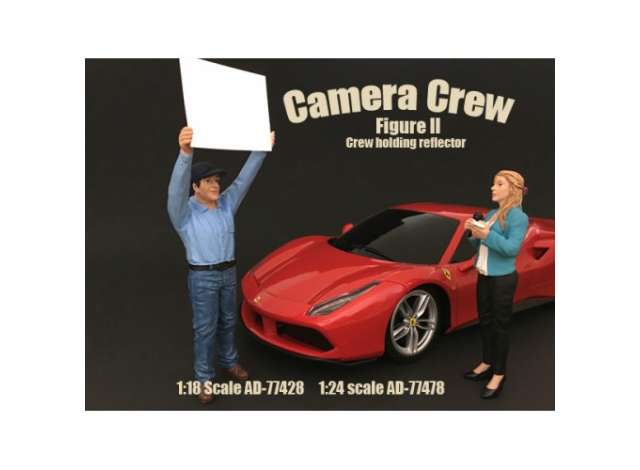 Camera Crew *Crew Holding Reflector* 1:18 American Diorama Model