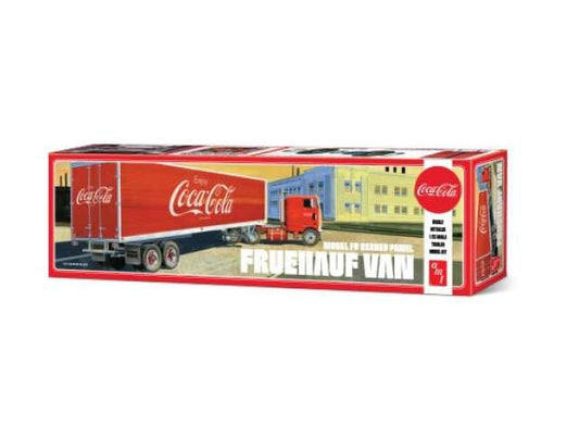 Fruehauf Beaded Van Semi Trailer Coca Cola, plastic modelkit 1:25 AMT Model