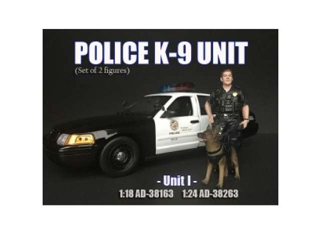Police K9 Unit set. Police officer and K9 dog 1:24 American Diorama Model