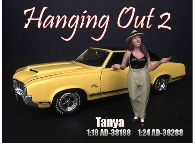 Hanging Out 2 Tanya 1:24 American Diorama Model