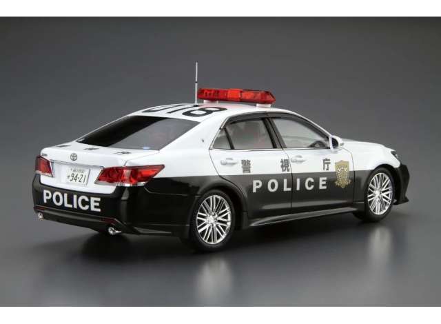 #110 Toyota GRS214 Crown Patrol Car Traffic Control 2016, plastic modelkit 1:24 Aoshima Model