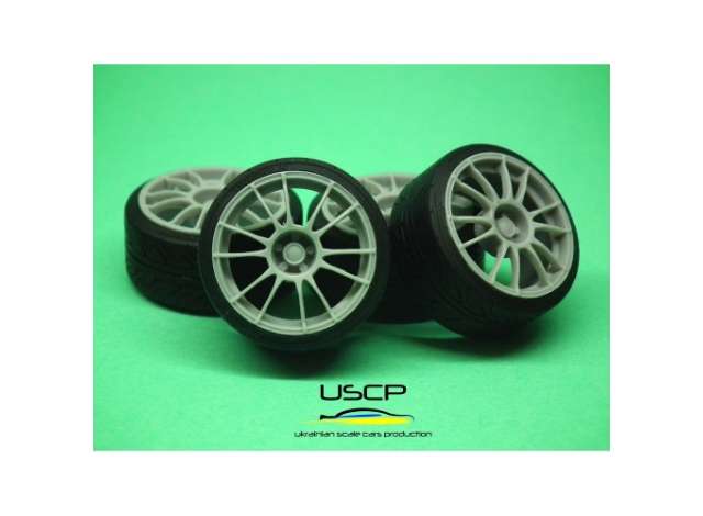 18 inch OZ Ultraleggera with stance tires 1:24 USCP Model