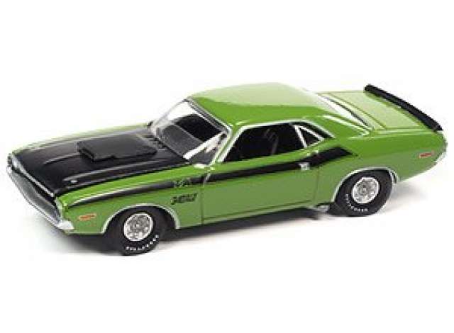1970 Dodge Challenger T/A, go green with flat black hood & black T/A Side Stripes 1:64 Auto World Model