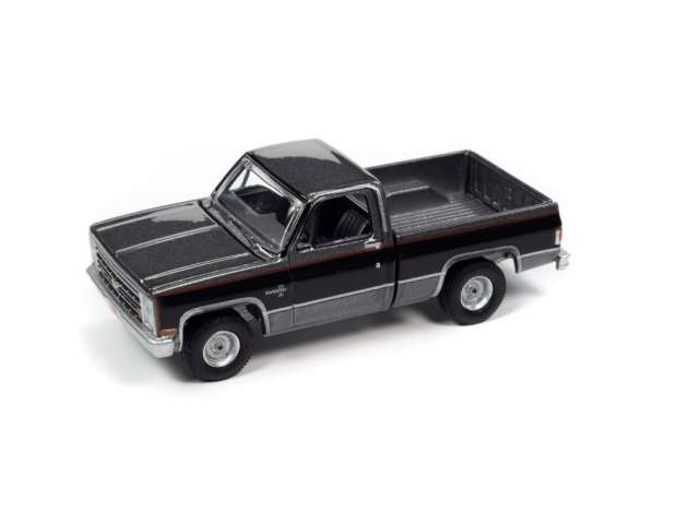 1987 Chevrolet Silverado 10 Fleetside, grey poly body color with gloss black center sides 1:64 Auto World Model