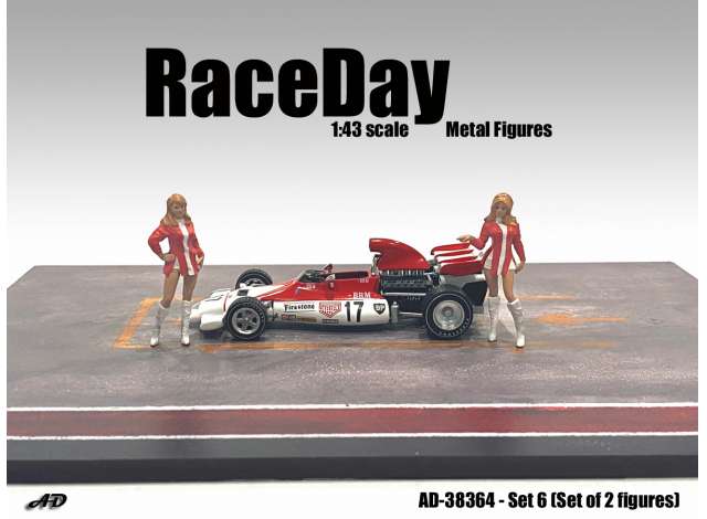 Race Day Set #6, set of 2 figure's 1:43 American Diorama Model