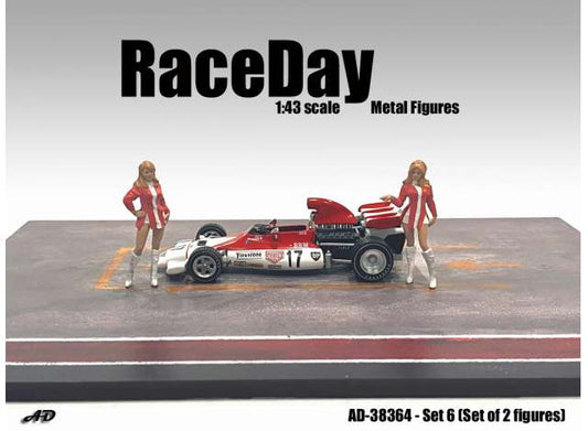 Race Day Set #6, set of 2 figure's 1:43 American Diorama Model