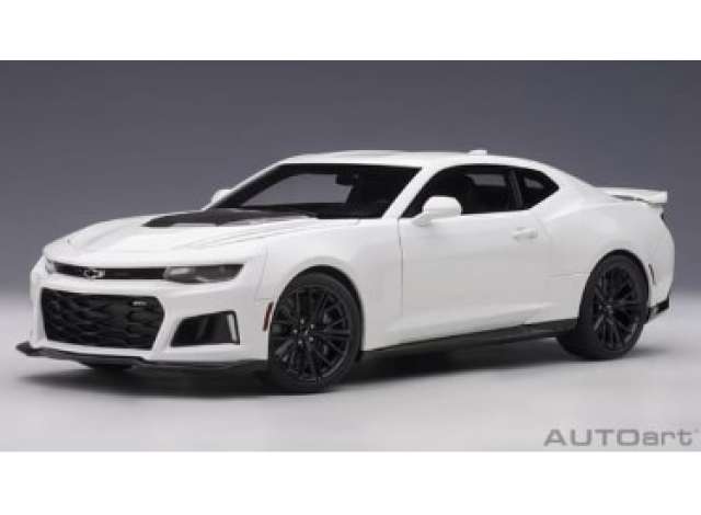 2017 Chevrolet Camaro ZL1, white 1:18 AutoArt Model