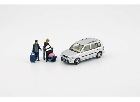 Mazda 1994 Demio, silver with some figures 1:64 BM Creations Model