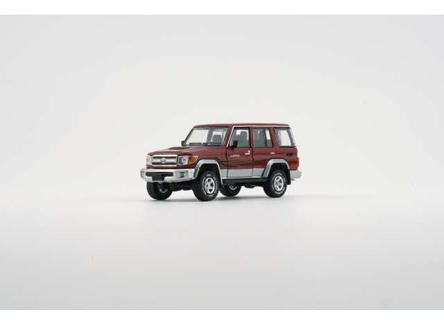 Toyota Land Cruiser LC76, dark red 1:64 BM Creations Model