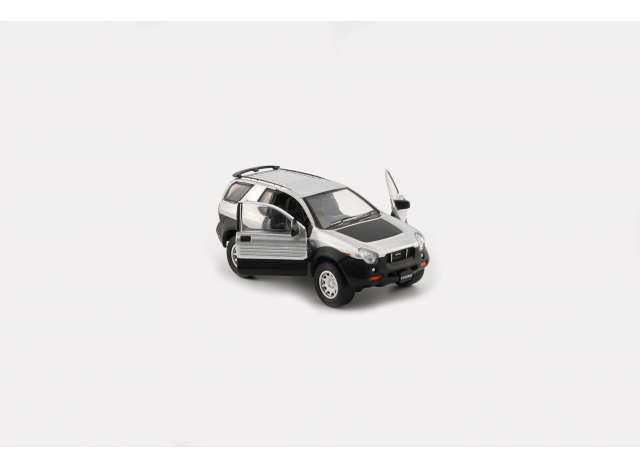 1997-2001 Isuzu Vehicross, silver 1:64 BM Creations Model