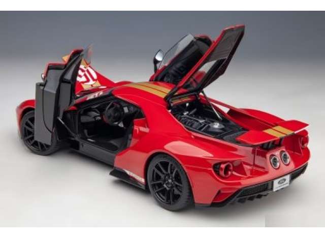 2022 Ford GT Alan Mann Heritage Edition, red/gold 1:18 AutoArt Model