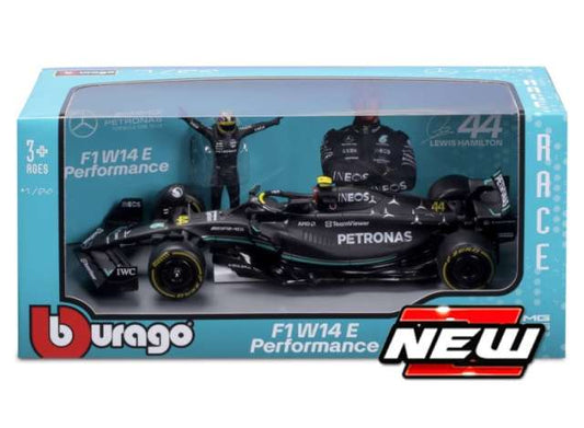 2023 Mercedes-Benz Petronas Formula One Team F1 W14 Performance #44 Lewis Hamilton with figure, black/turquoise 1:24 Bburago Model