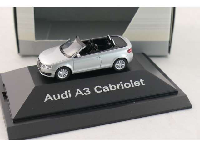 2008 Audi A3 Cabriolet *in Dealer packaging*, silver 1:87 Herpa Model