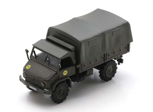 Mercedes Benz Unimog S404 German Army, green 1:87 Schuco Model
