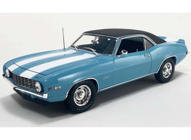 1969 Chevrolet Camaro Z/28, Carolina blue with vinyl top 1:18 Acme Diecast Model