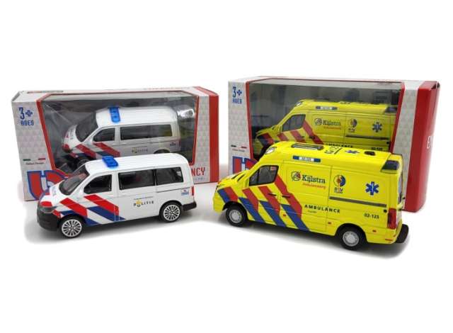 2 car set: 1x 2020 Volkswagen T6.1 Bus *Politie NL*, white/blue/red1x Volkswagen Crafter *Ambulance NL*, yellow/red/blue 1:43 Bburago Model