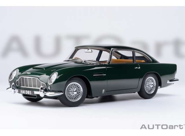 Aston Martin DB5, british racing green 1:18 AutoArt Model