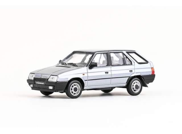 1993 Skoda Forman, silver 1:43 Abrex Model