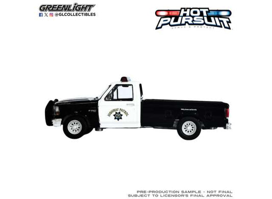 Pre-Order – 1996 Ford F-250 California Highway Patrol *Hot Pursuit Series 48*, black/white 1:64 GreenLight Model (gl43060B) – ETA. September 2026