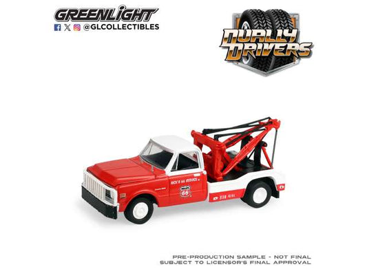 Pre-Order – 1971 Chevrolet C-30 Dually Wrecker, Phillips 66 *Dually Drivers Series 17*, red 1:64 GreenLight Model (gl46170A) – ETA. September 2026