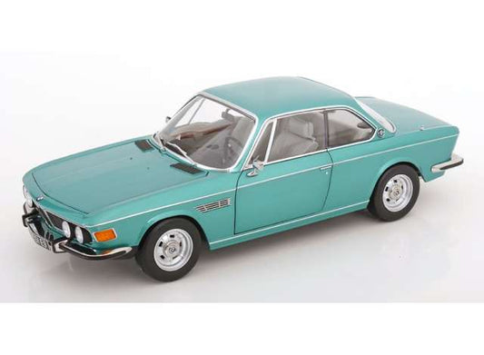 Pre-Order – 1971 BMW 3.0 CSI E9, turquoise-metallic with aluminium rims 1:12 KK - Scale Model (KKDC120191) – ETA. September 2026