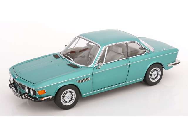 Pre-Order – 1971 BMW 3.0 CSI E9, turquoise-metallic with Alpina rims 1:12 KK - Scale Model (KKDC120191A) – ETA. September 2026