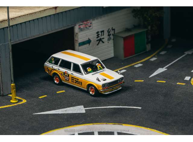 Pre-Order – Datsun Bluebird 510 Wagon *OHIGE no PON*, white/orange 1:64 Tarmac Model (TC-T64G-026-ONP) – ETA. September 2026
