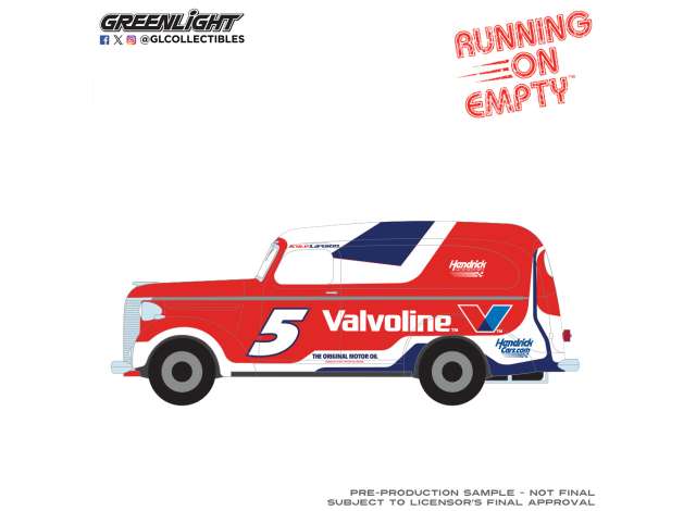 Pre-Order – 1939 Chevrolet Panel Van Hendrick Motorsports #5 Valvoline *Running on Empty*, red/white 1:24 GreenLight Model (gl85092) – ETA. July/August 2026