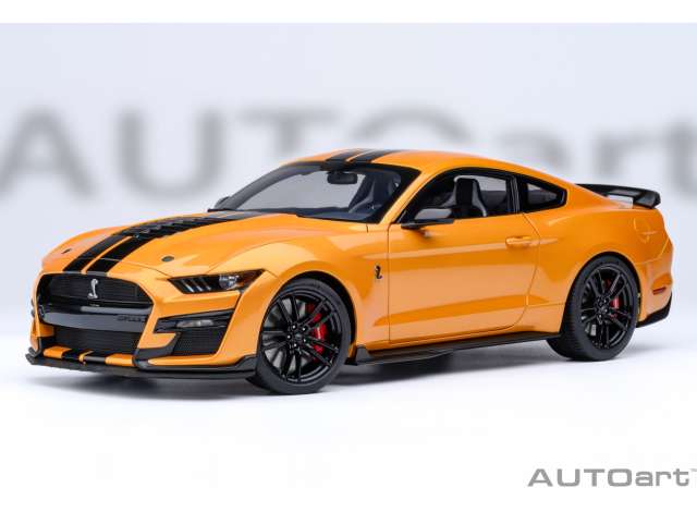 Ford Mustang Shelby GT500, cyber orange 1:18 AutoArt Model