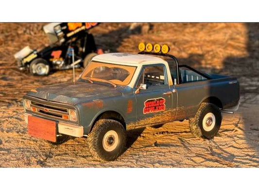 Pre-Order – 1967 Chevrolet K10 *World of Outlaws* Push Truck, blue/red 1:18 Acme Diecast Model (acme1807223) – ETA. July/August 2026