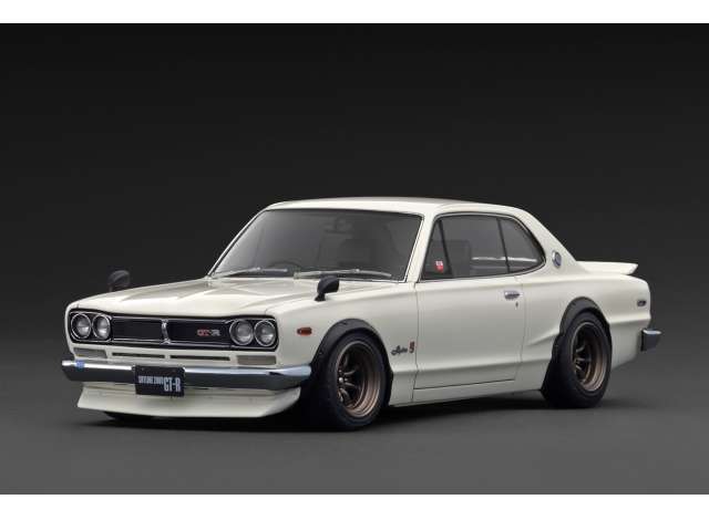 Pre-Order – Nissan Skyline 2000 GT-R (KPGC10), white ivory 1:18 Ignition Model (IG4033) – ETA. October/November 2026