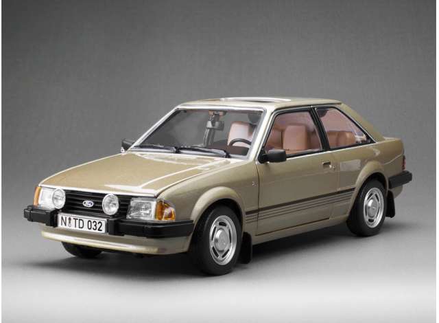 Pre-Order – 1983 Ford Escort Mark III Ghia, quartz gold 1:18 SunStar Model (sun5032) – ETA. November 2026