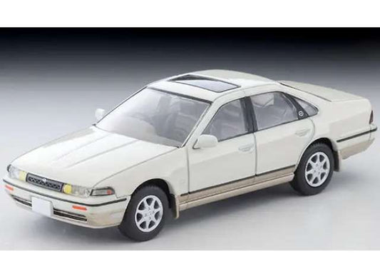 Pre-Order – 1991 Nissan Cefiro Town Ride SV, white/beige 1:64 Tomica Limited Vintage Model (TLV-N319c) – ETA. October 2026