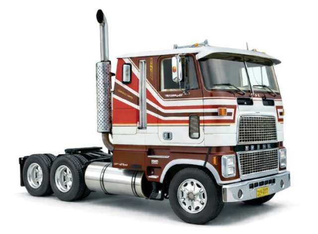Pre-Order – 1976 Ford CL 9000, brown/red 1:64 IXO America Model (ixoU64TR039) – ETA. January/February 2027